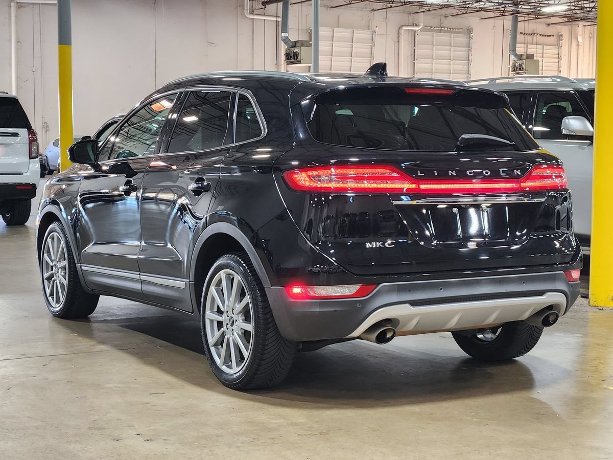 Used 2019 Lincoln MKC Reserve w/ MKC Technology Package FWD image 11