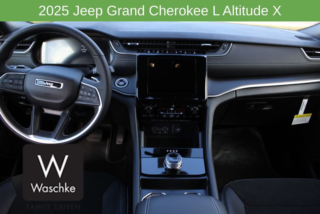 New 2025 Jeep Grand Cherokee L Altitude image 25