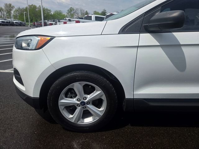 Used 2019 Ford Edge SE FWD image 16