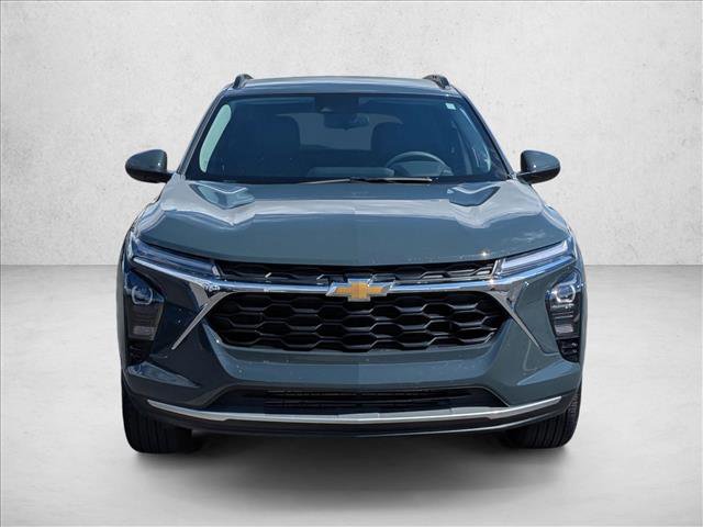 Certified 2025 Chevrolet Trax LT image 2
