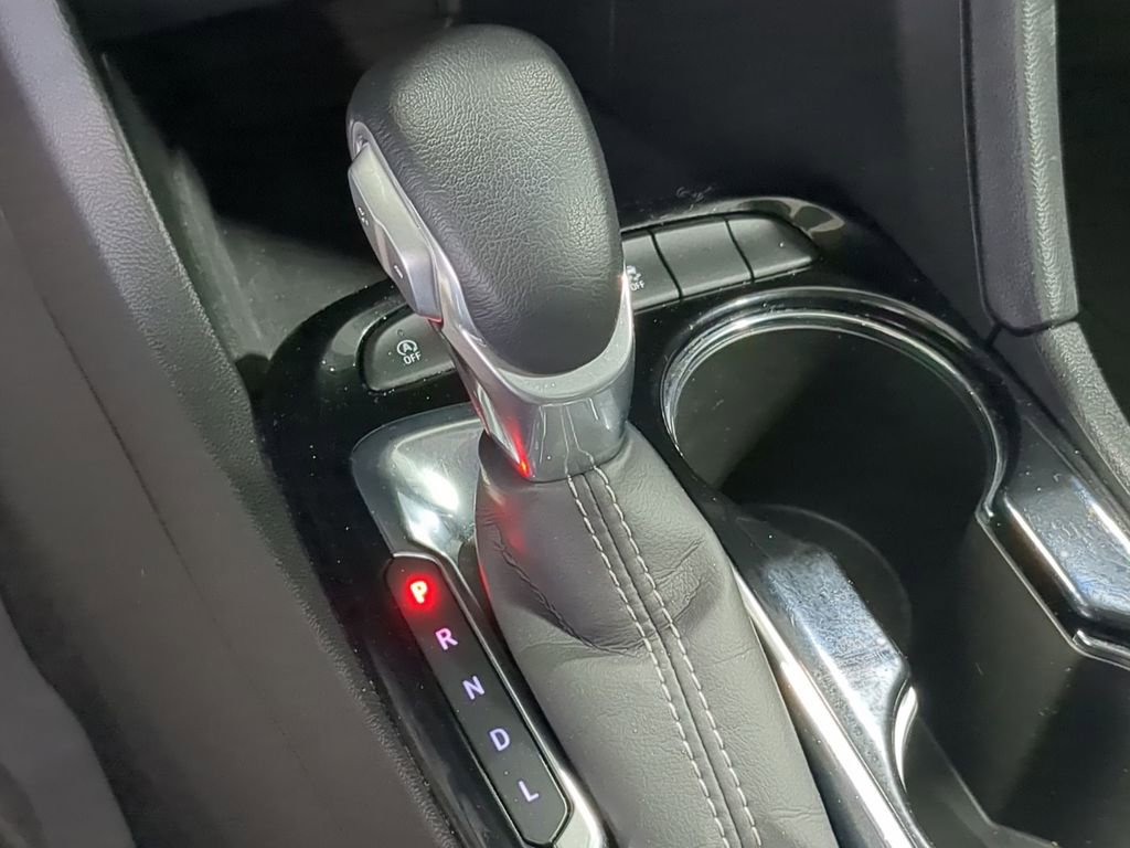 Used 2023 Buick Encore GX Select AWD/4WD image 30