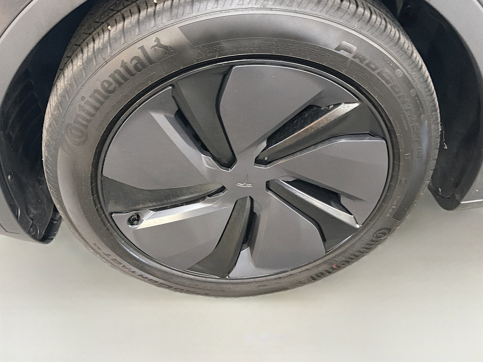 Used 2025 Tesla Model Y Performance AWD/4WD image 11