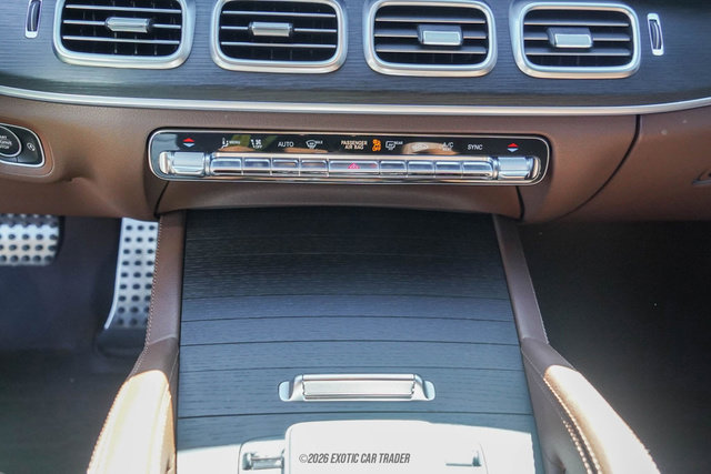 Used 2024 Mercedes-Benz GLS 450 4MATIC image 43