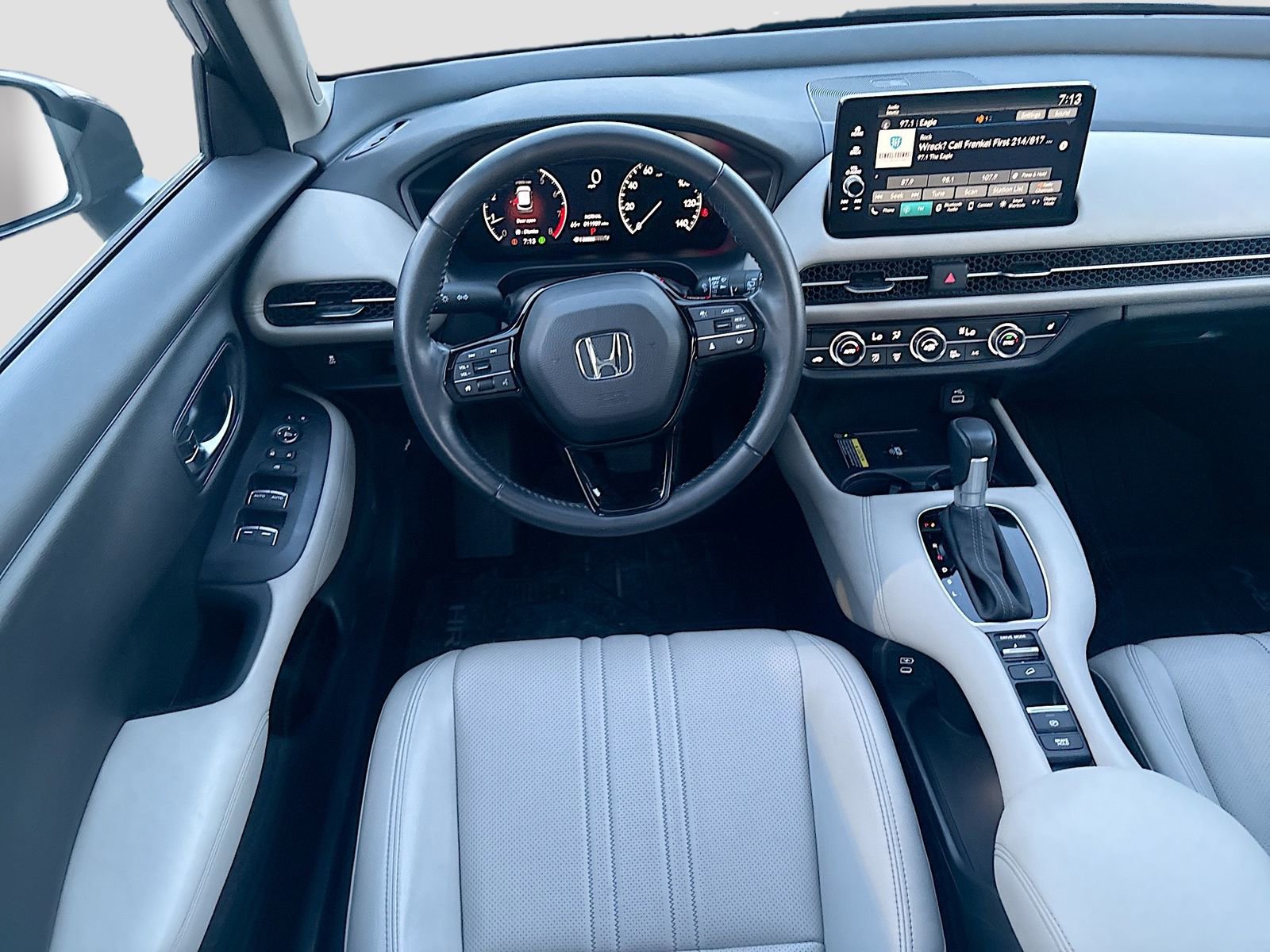 Used 2025 Honda HR-V EX-L image 23