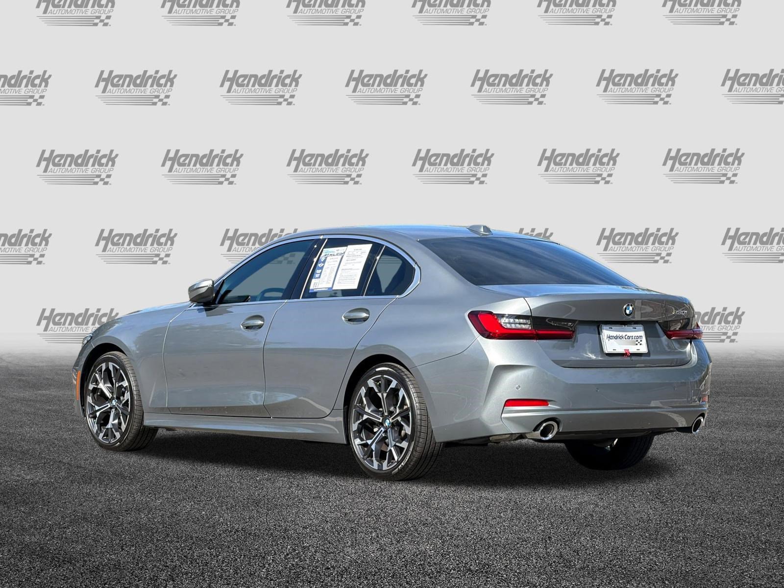 Used 2025 BMW 330i Sedan w/ Premium Package image 7