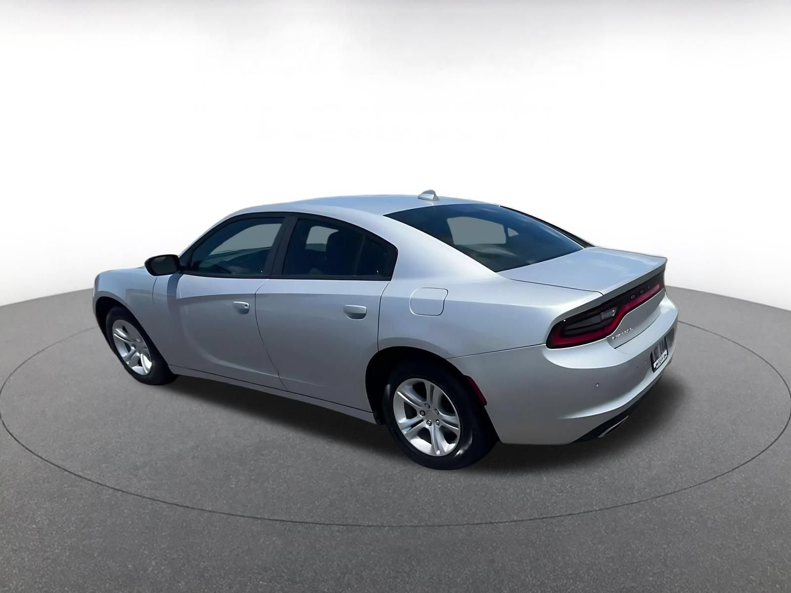 Used 2023 Dodge Charger SXT RWD image 9
