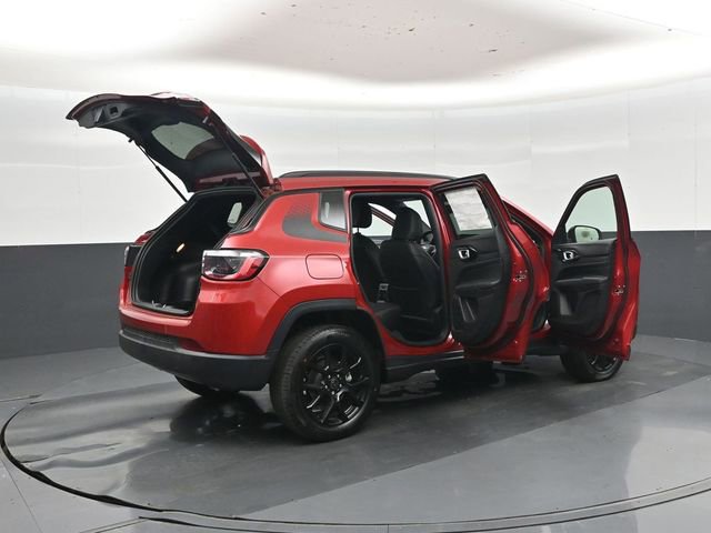 New 2026 Jeep Compass Latitude image 46
