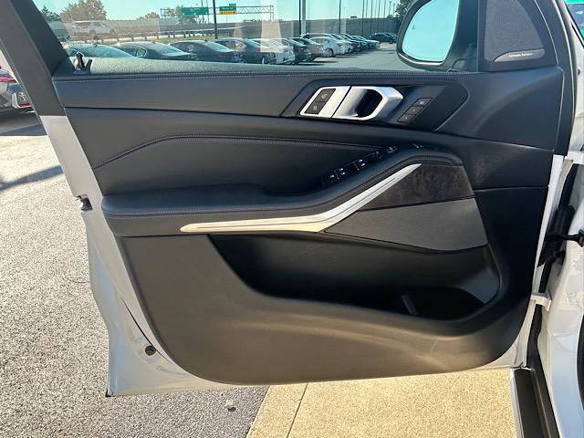 Certified 2024 BMW X5 xDrive40i w/ Premium Package image 20