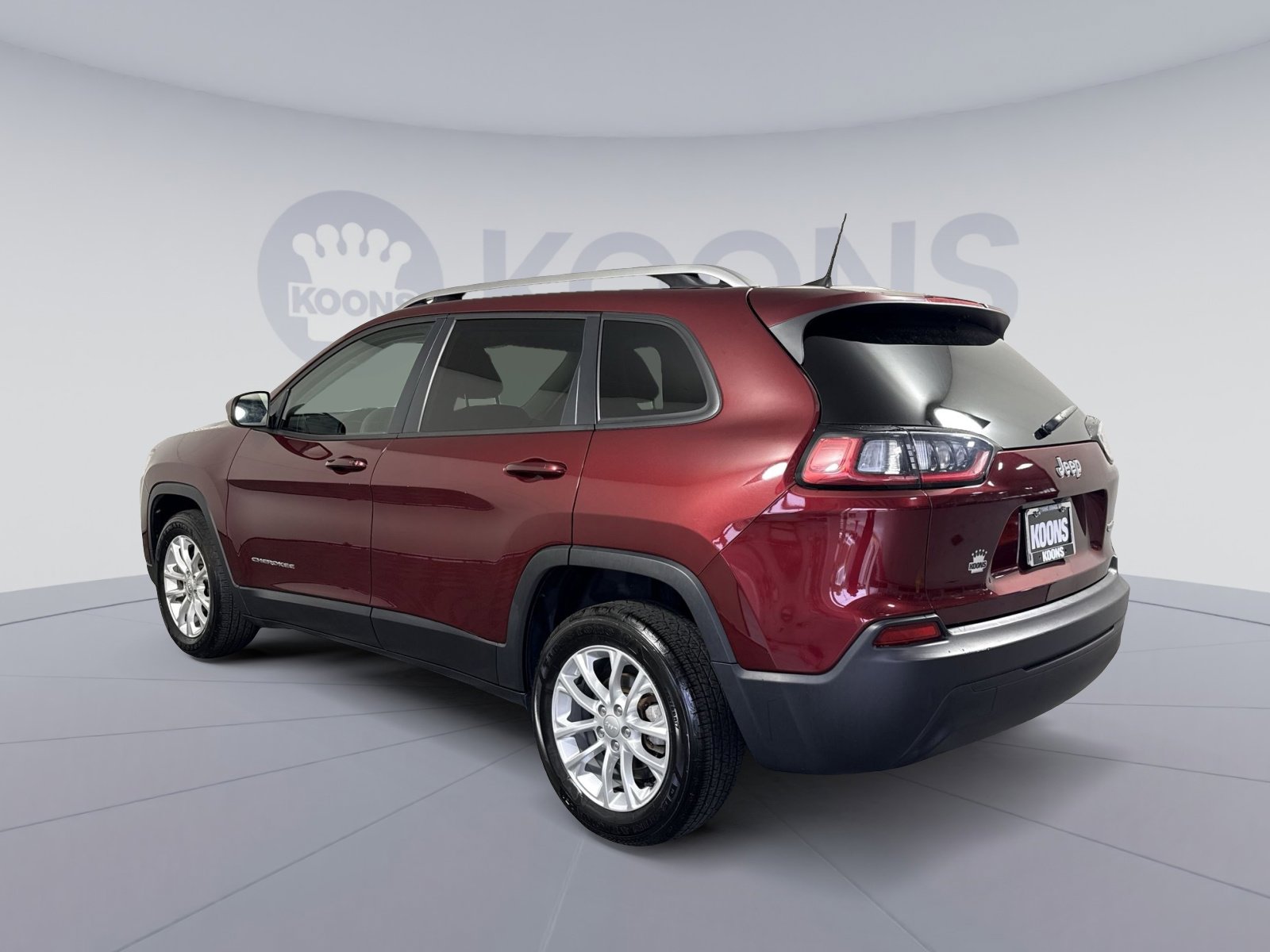 Used 2020 Jeep Cherokee Latitude FWD image 4