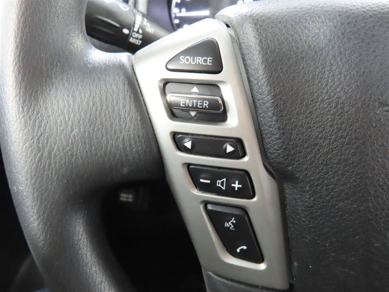Used 2022 Nissan Titan SV RWD image 22