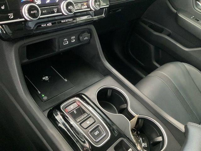 Certified 2025 Honda Pilot Touring image 13