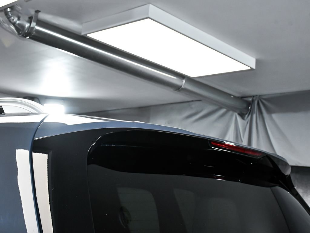 Used 2023 BMW X7 xDrive40i w/ Executive Package image 89