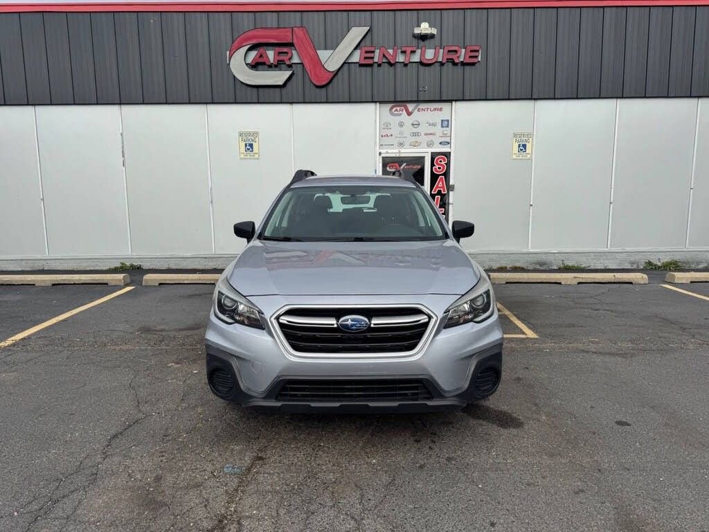 Used 2018 Subaru Outback 2.5i image 2