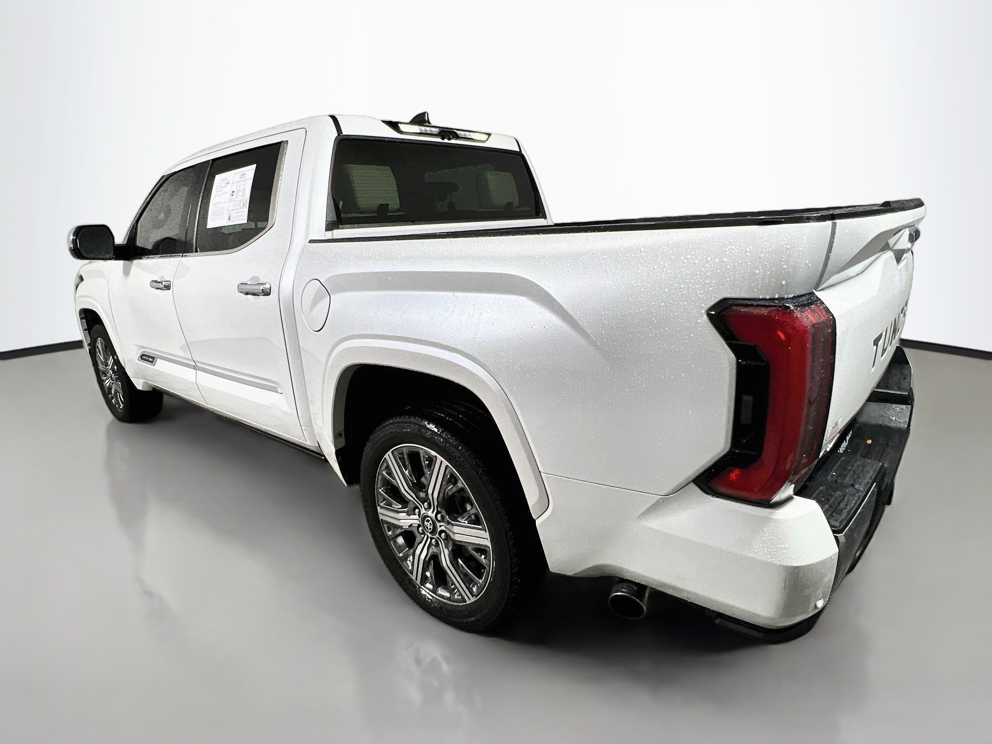 Used 2025 Toyota Tundra Capstone AWD/4WD image 6