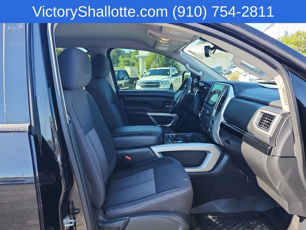 Used 2020 Nissan Titan SV w/ SV Convenience Package RWD image 34