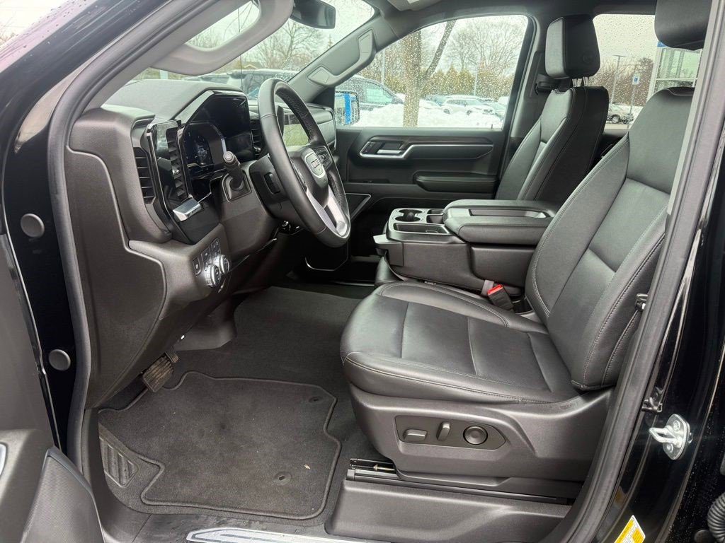 Certified 2025 GMC Sierra 1500 SLT image 14
