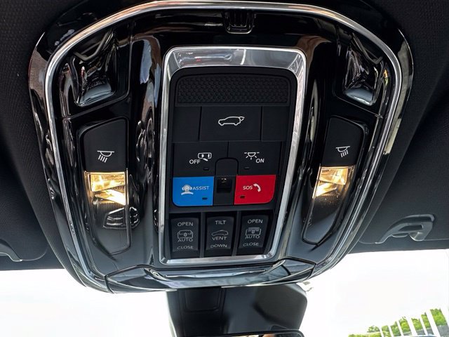 New 2026 Jeep Grand Wagoneer Summit AWD/4WD image 31