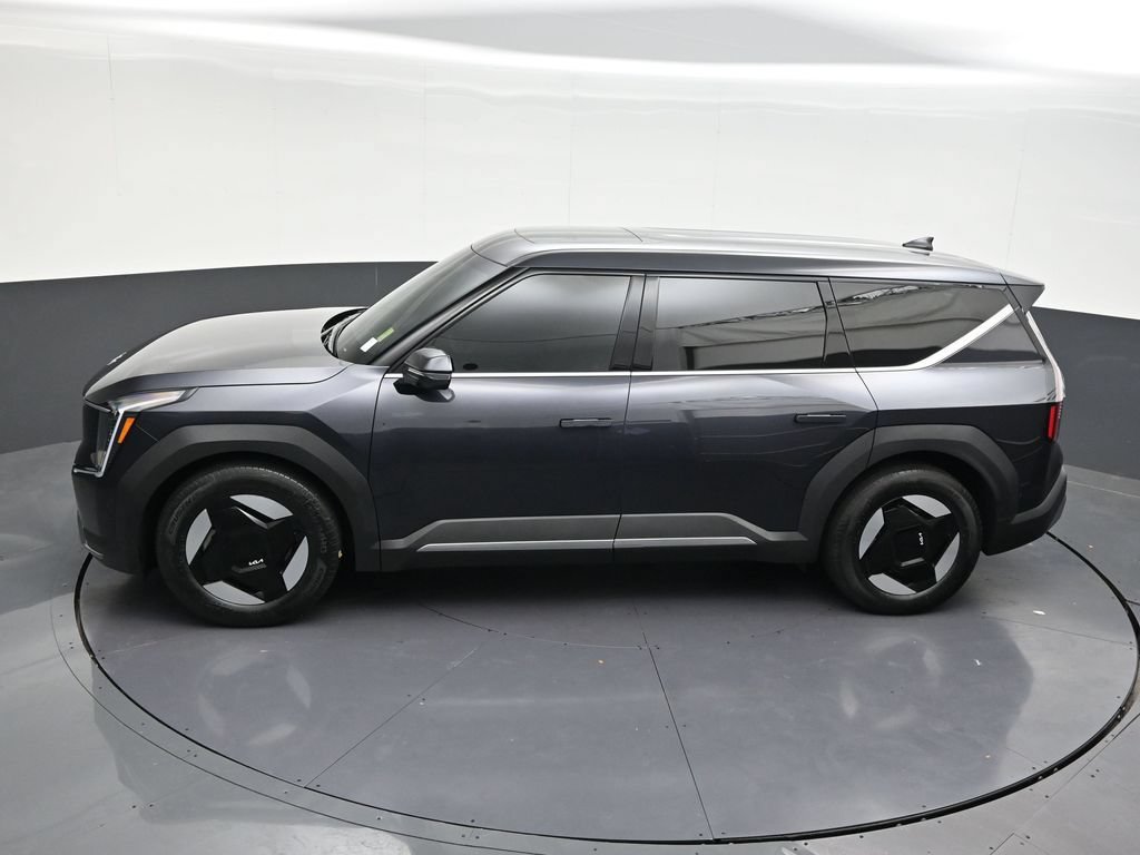 Used 2026 Kia EV9 Light RWD image 21
