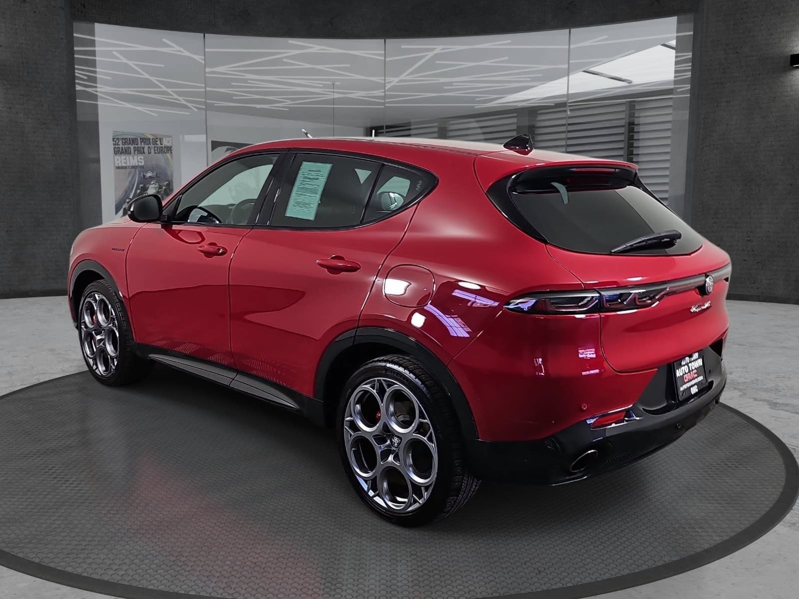 Used 2024 Alfa Romeo Tonale Veloce AWD/4WD image 7