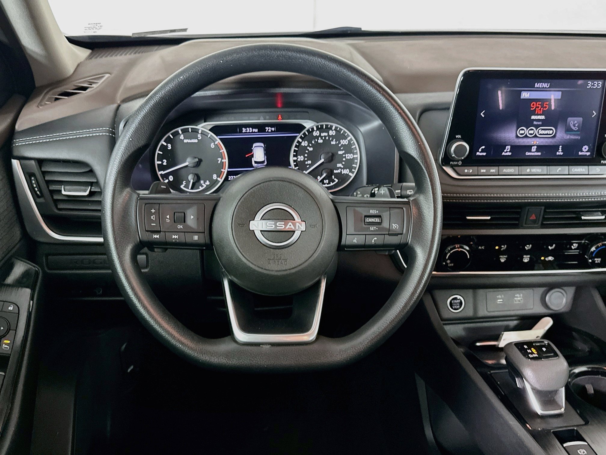 Used 2023 Nissan Rogue S FWD image 18