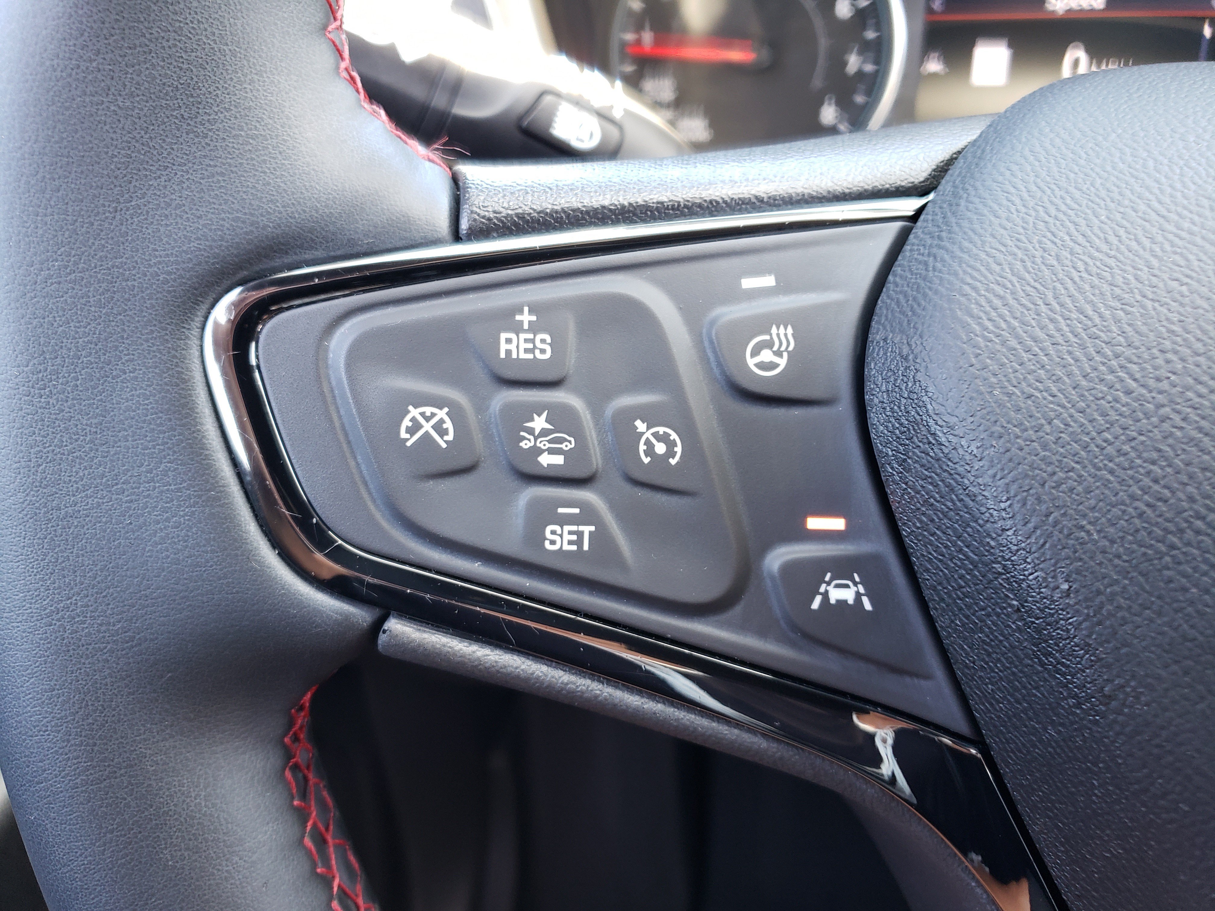 Used 2023 Chevrolet Equinox RS w/ RS Leather Package FWD image 16