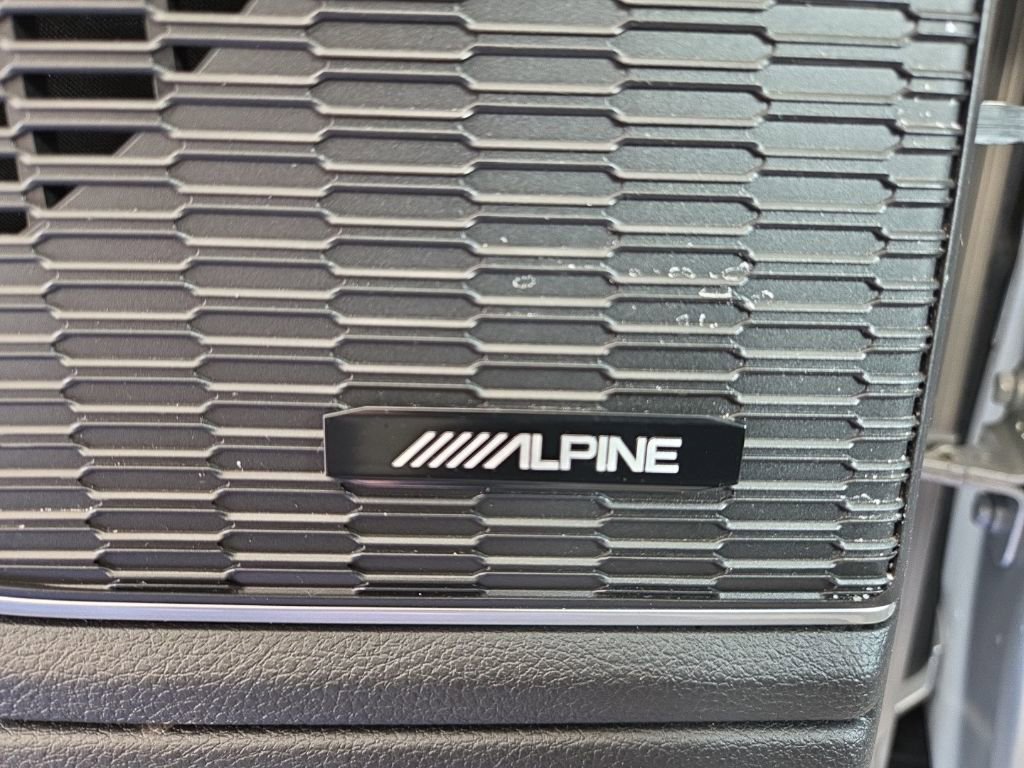 Used 2022 Jeep Grand Cherokee Limited 4xe image 16