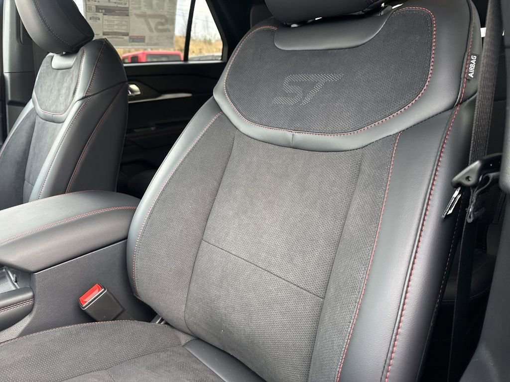 New 2026 Ford Explorer ST w/ Sun And Sound Package AWD/4WD image 9