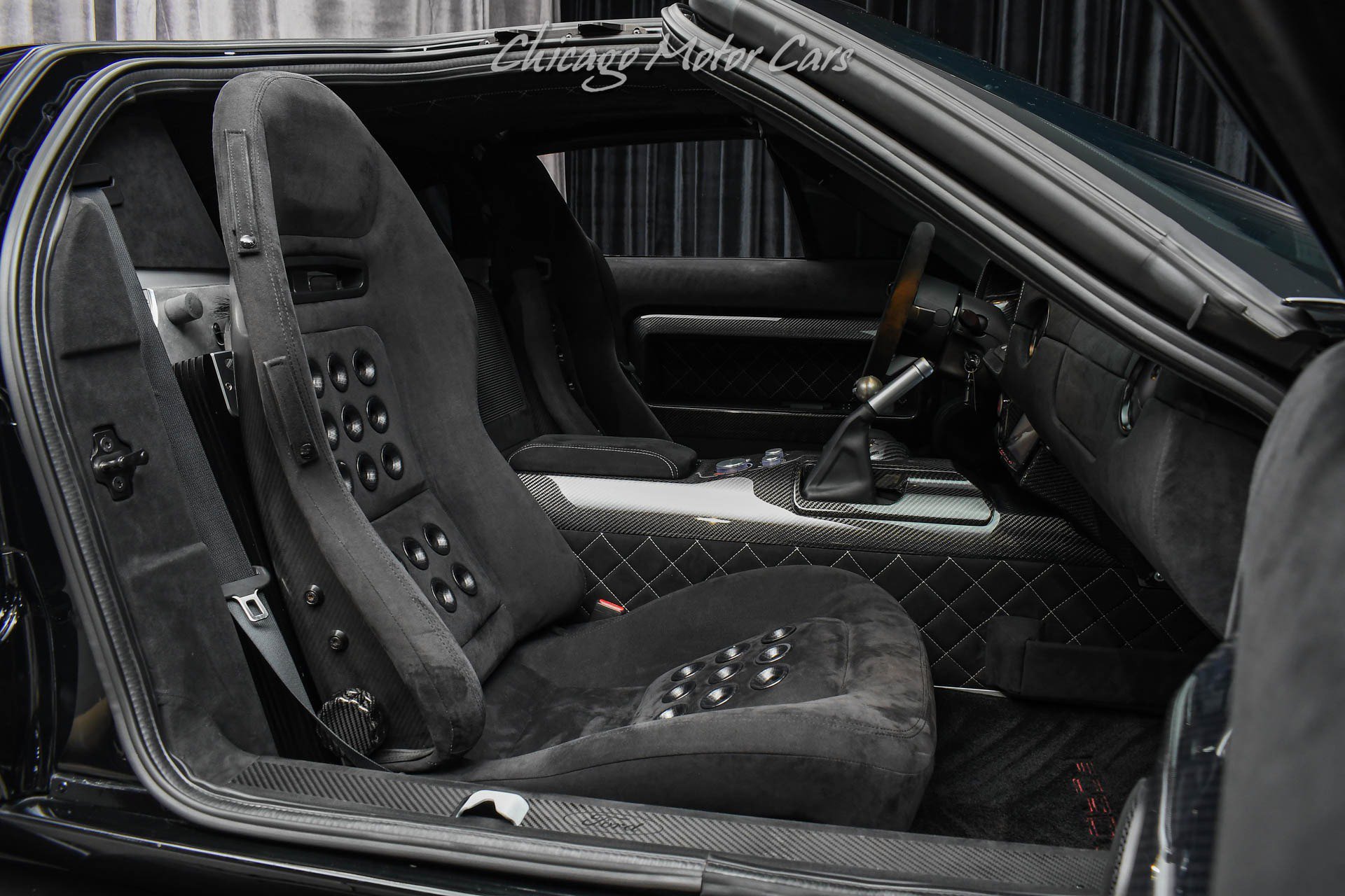 Used 2006 Ford GT image 23