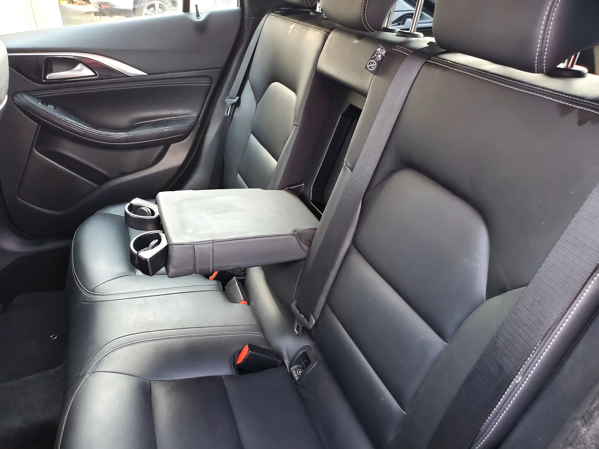 Used 2017 INFINITI QX30 AWD image 27