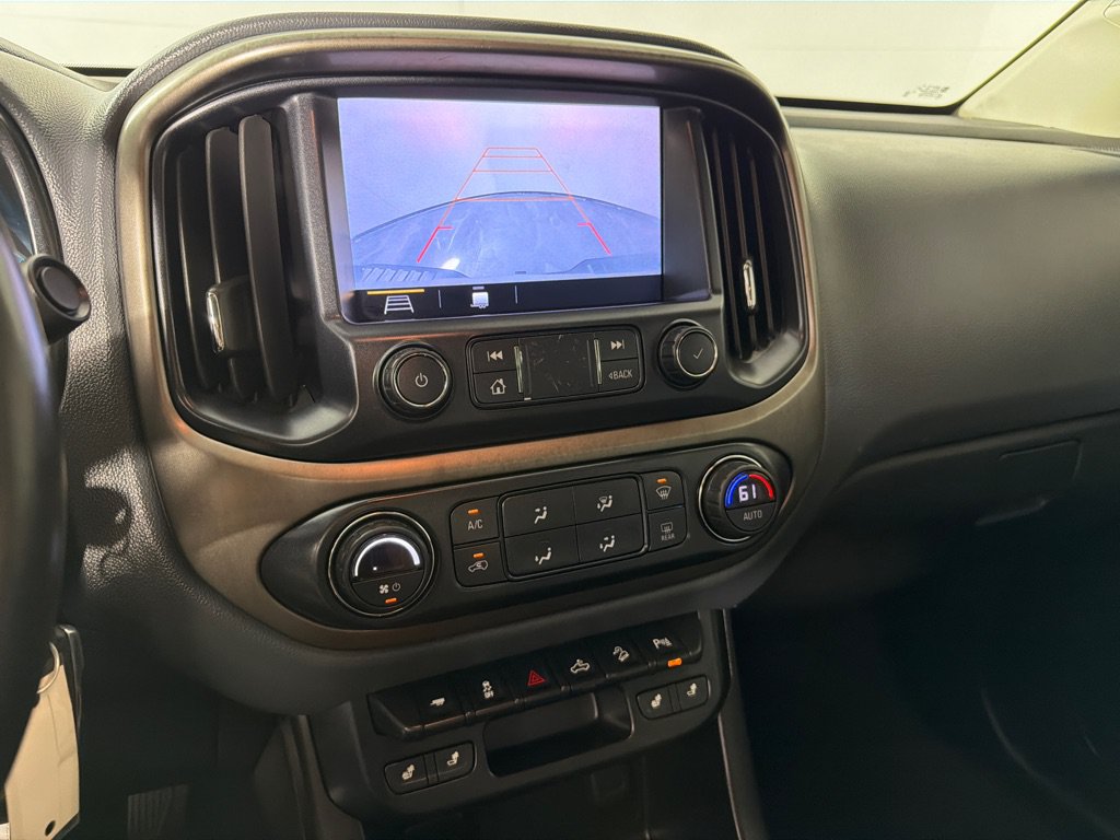 Used 2019 Chevrolet Colorado Z71 AWD/4WD image 16