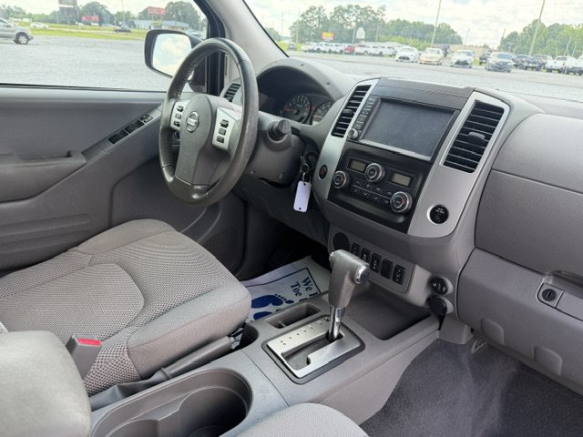 Used 2019 Nissan Frontier SV w/ Value Truck Package RWD image 10