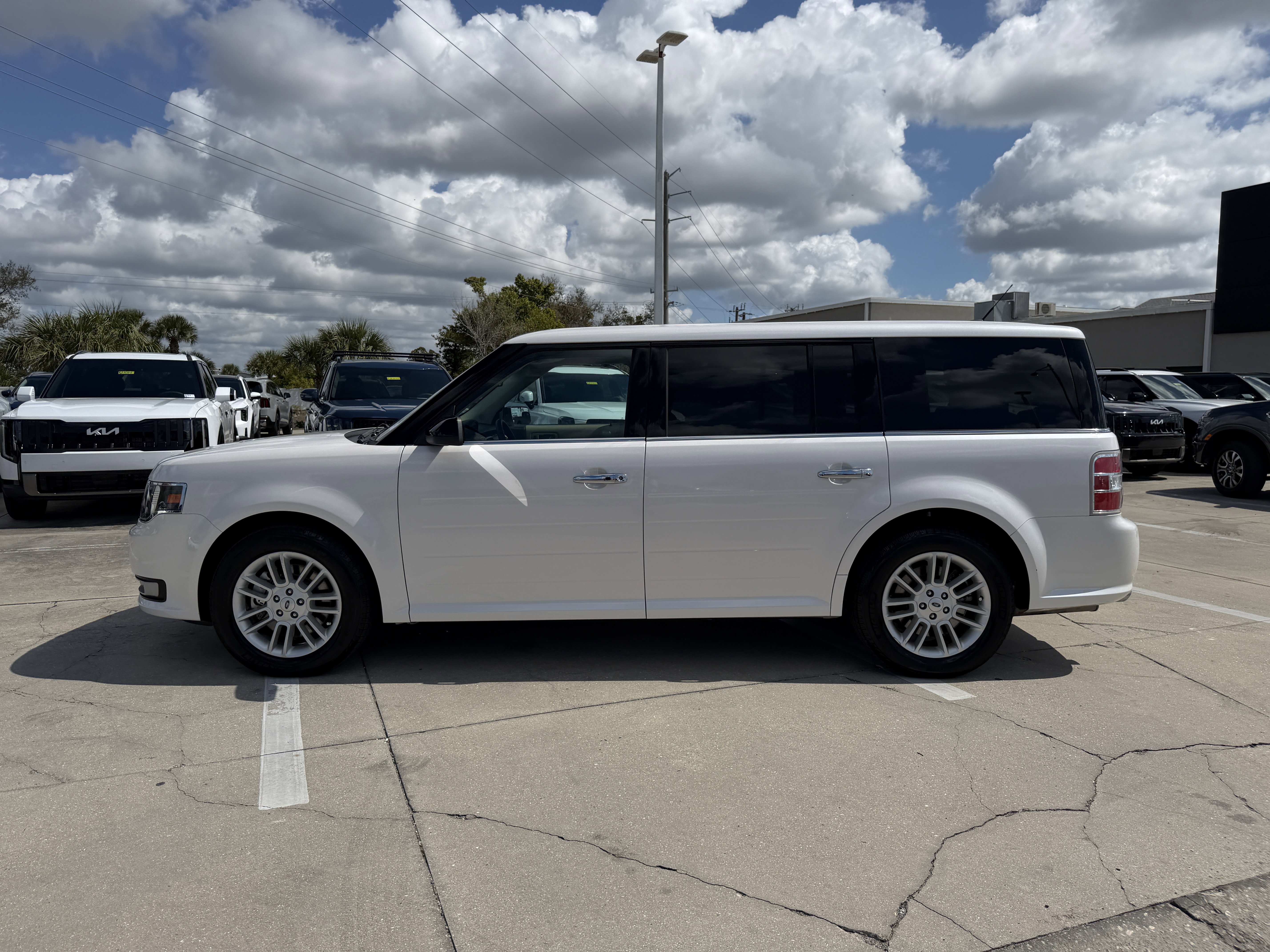 Used 2018 Ford Flex SEL w/ Equipment Group 202A image 7