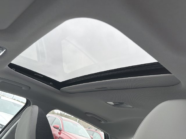 New 2026 Hyundai Elantra Limited FWD image 34