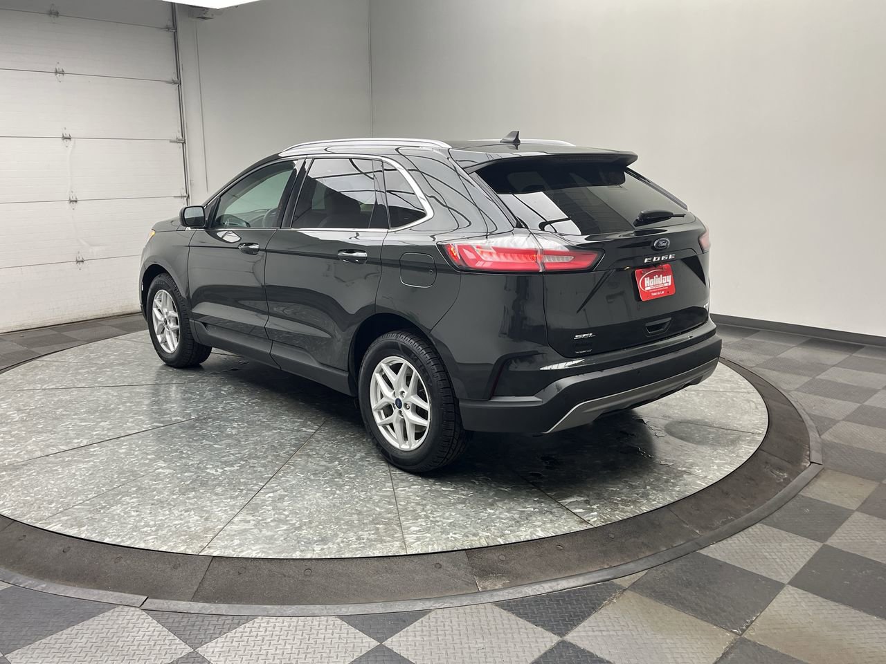 Used 2022 Ford Edge SEL w/ Convenience Package image 2