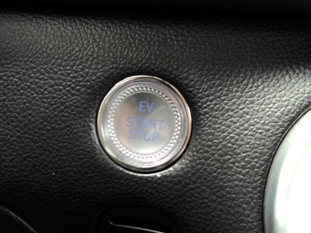 Used 2024 Genesis GV60 RWD image 45