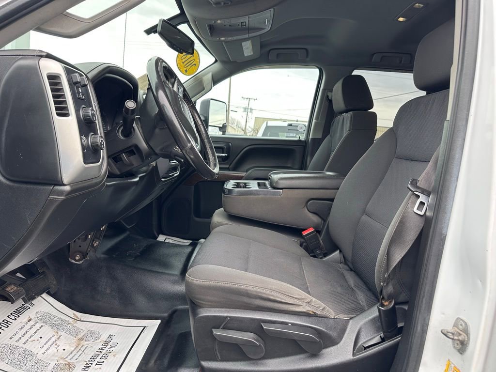 Used 2018 GMC Sierra 2500 SLE w/ Snow Plow Prep Package image 11