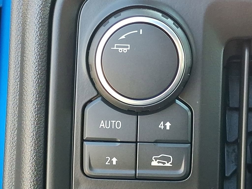 Used 2025 Chevrolet Silverado 1500 Custom w/ Turbomax Blackout Package image 23