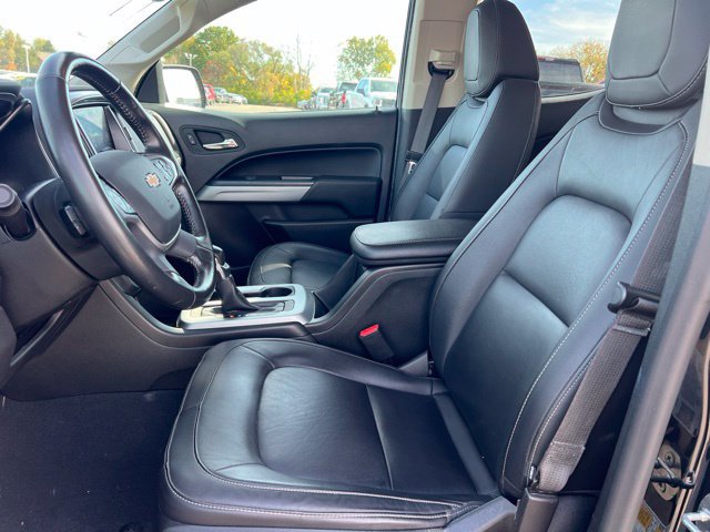 Used 2022 Chevrolet Colorado LT w/ Luxury Package AWD/4WD image 16