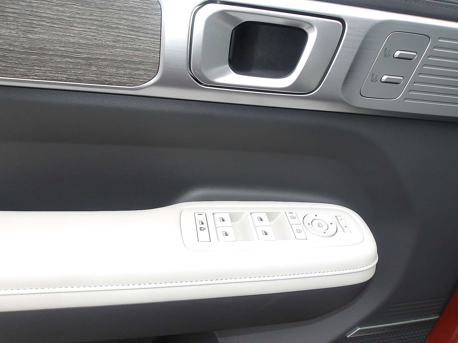 Used 2025 Hyundai Santa Fe Calligraphy image 18