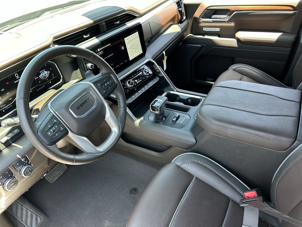 Used 2025 GMC Sierra 1500 Denali w/ Denali Reserve Package AWD/4WD image 10