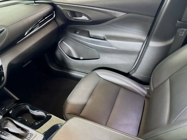 Used 2024 Buick Envista Sport Touring w/ Convenience I Package FWD image 20