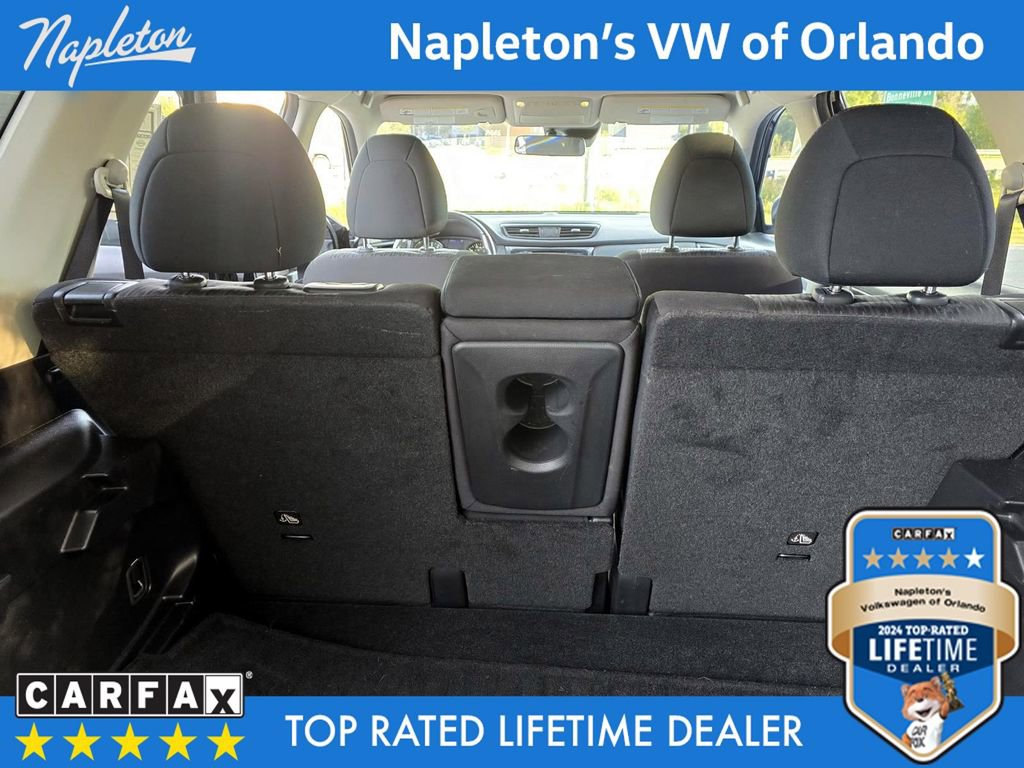 Used 2020 Nissan Rogue SV image 30