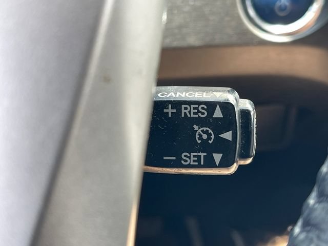 Used 2015 Toyota Prius Four FWD image 23