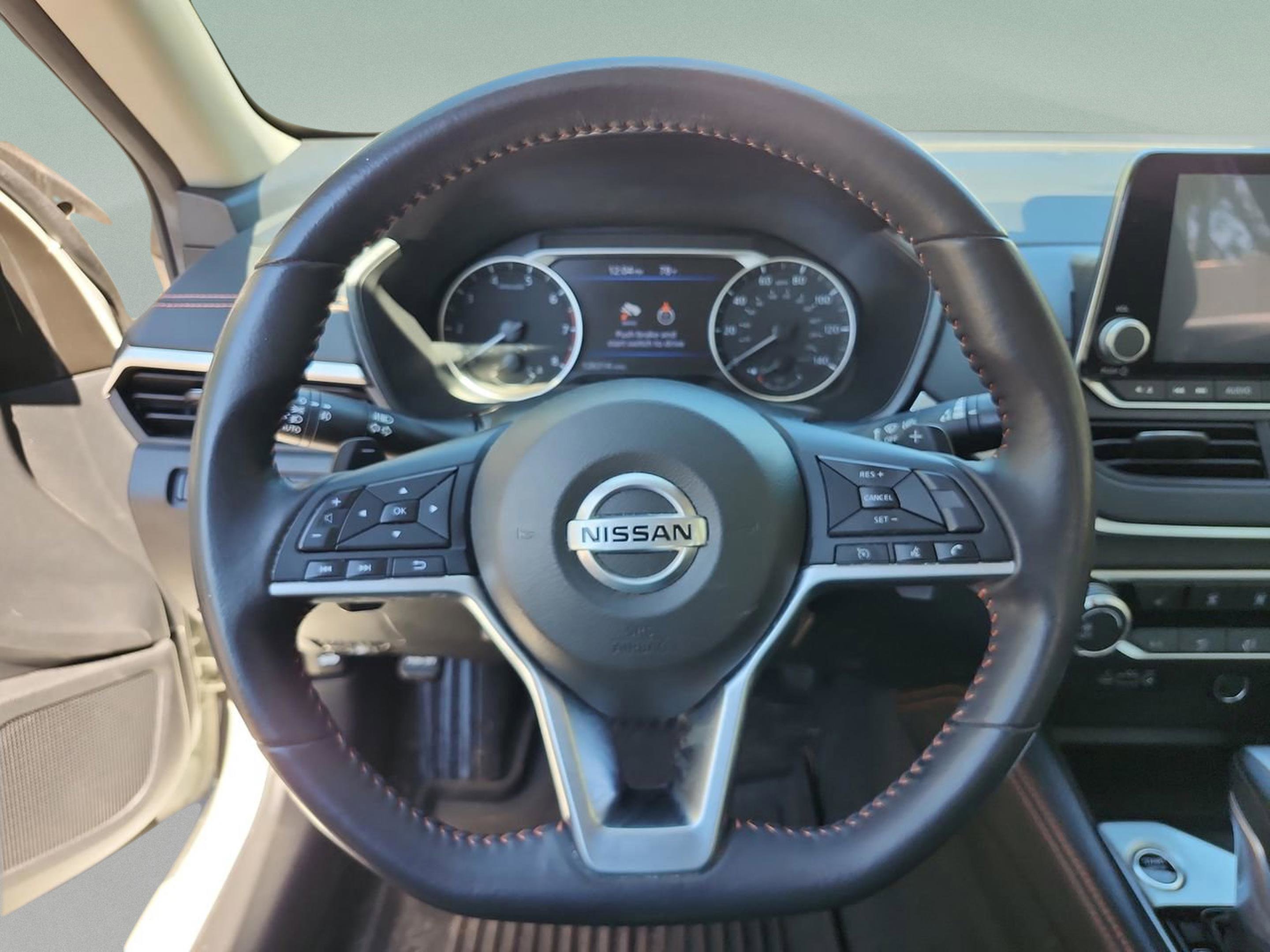 Used 2022 Nissan Altima 2.5 SR w/ Midnight Edition Package image 9