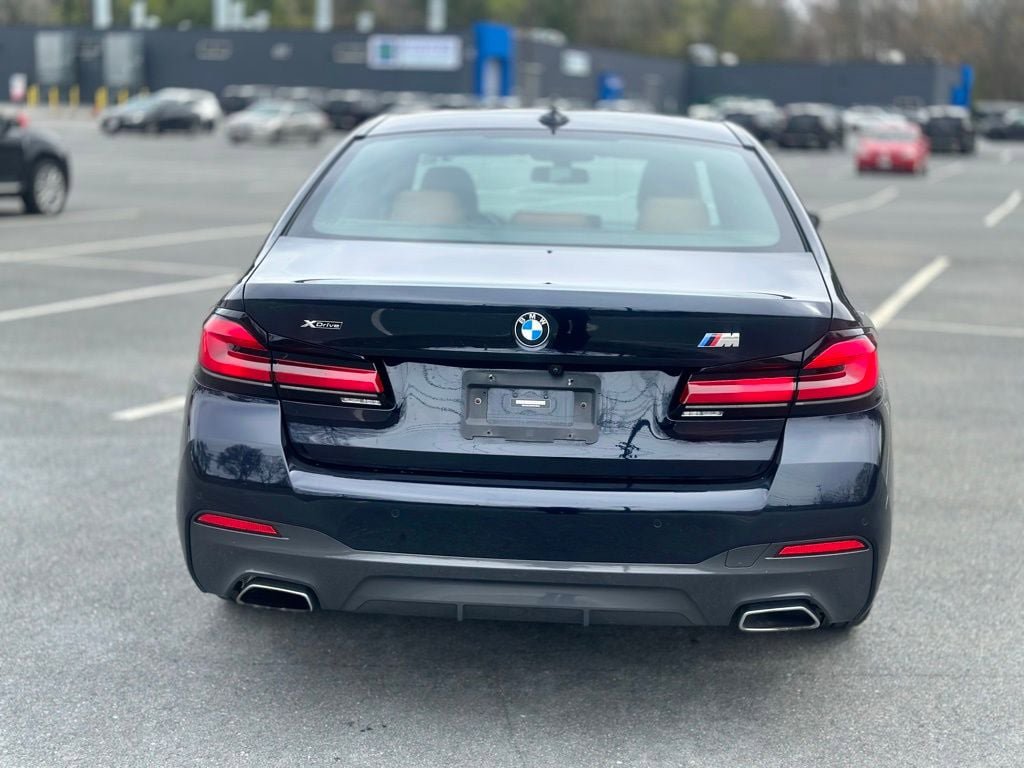 Used 2023 BMW 530i xDrive w/ M Sport Package AWD/4WD image 5