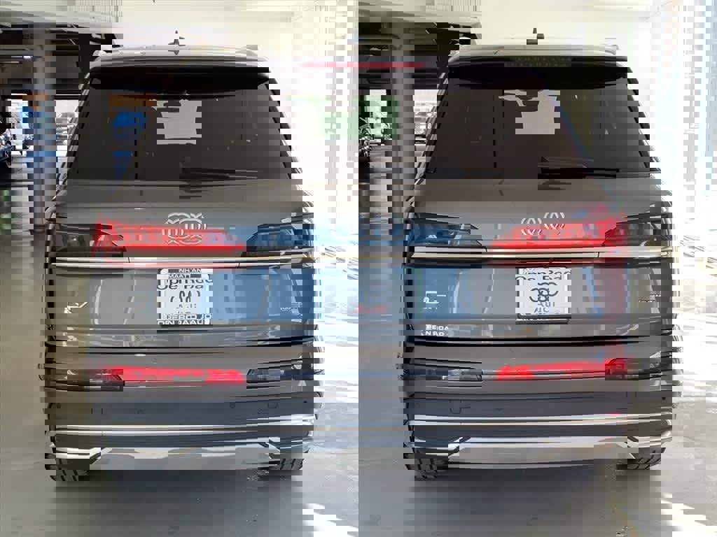 Used 2021 Audi Q7 2.0T Premium image 5