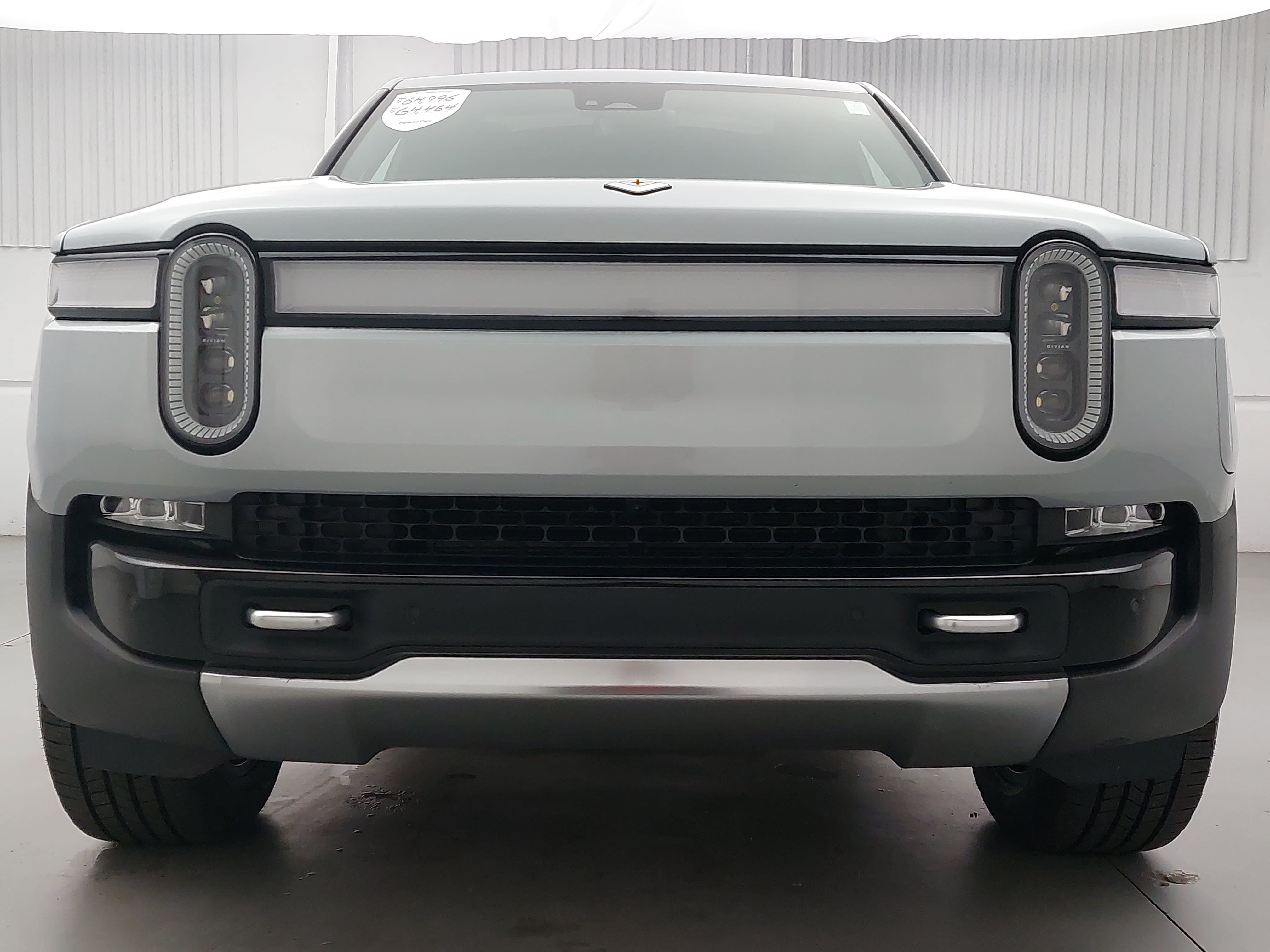Used 2023 Rivian R1T Adventure Dual AWD/4WD image 10