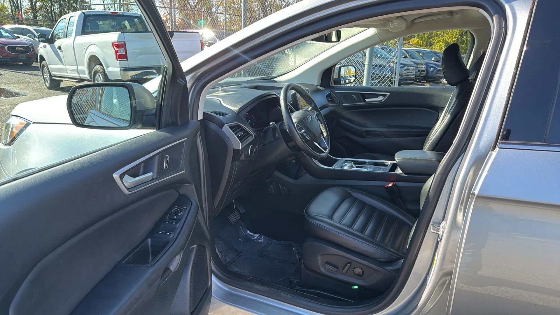 Used 2024 Ford Edge SEL image 22