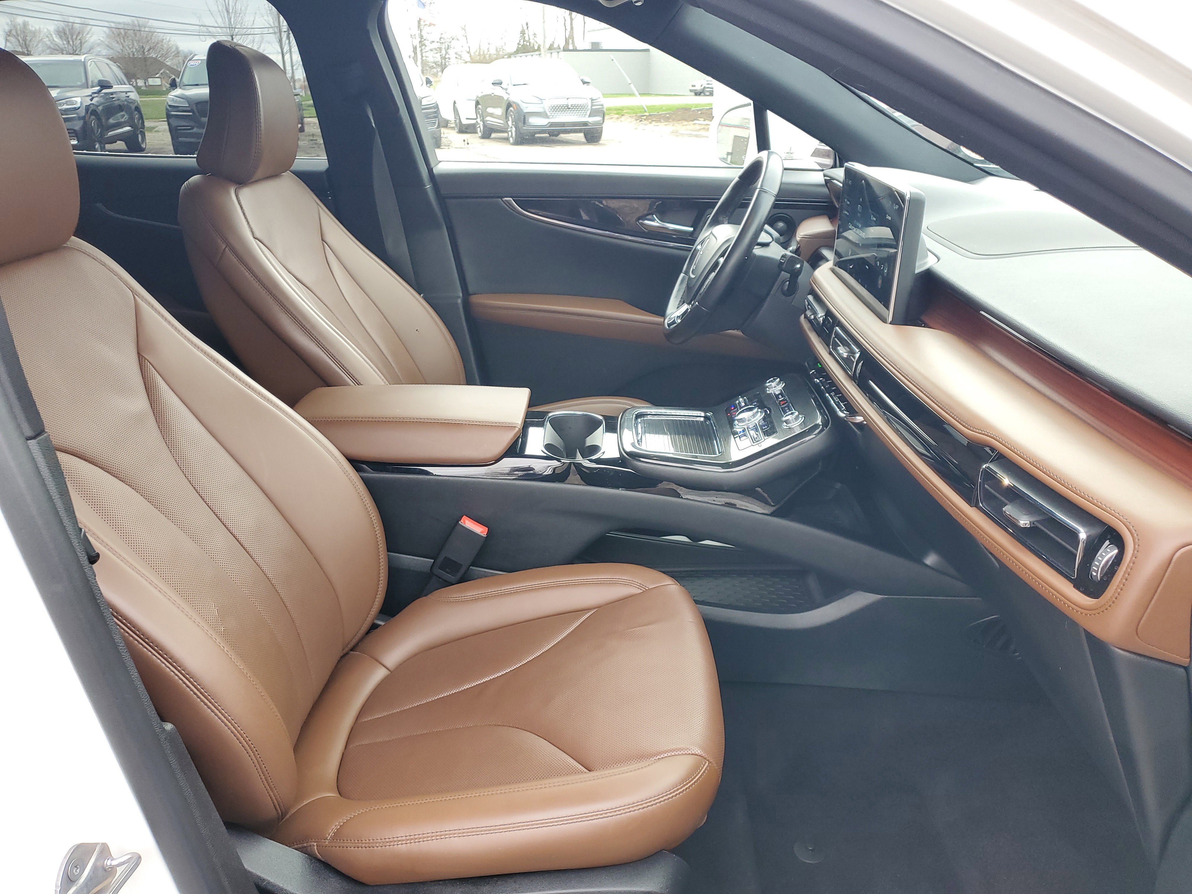 Certified 2023 Lincoln Nautilus Reserve w/ Equipment Group 201A AWD/4WD image 9