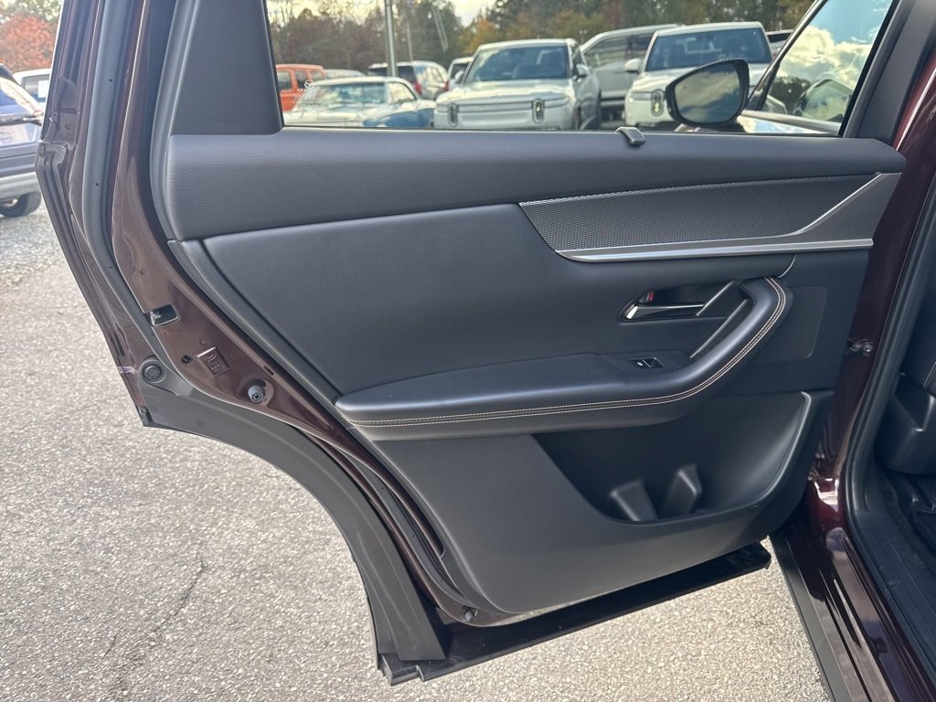 Used 2024 MAZDA CX-90 Plug-In Hybrid w/ Premium Plus image 29